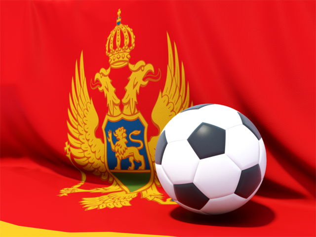 Футбольный мяч на фоне флага. Скачать флаг. Черногория