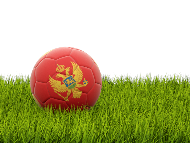 Футбольная мяч в траве. Скачать флаг. Черногория
