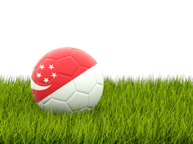 Футбольная мяч в траве. Скачать флаг. Сингапур