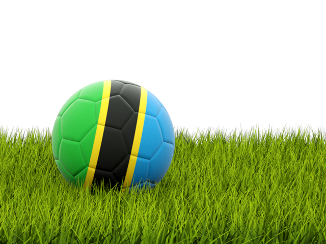 Футбольная мяч в траве. Скачать флаг. Танзания