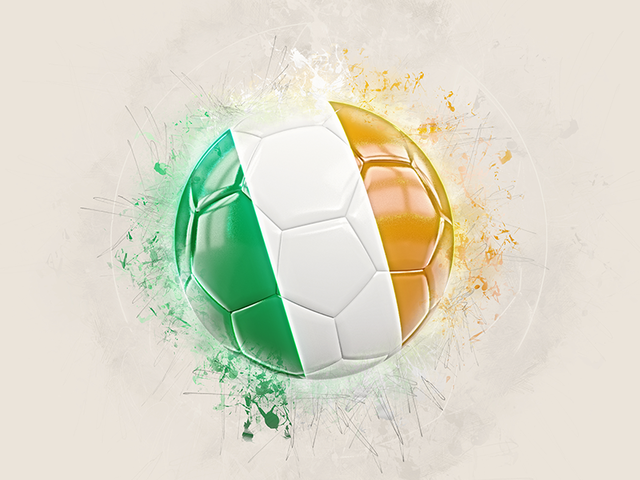 Футбольный мяч в стиле грандж. Скачать флаг. Ирландия
